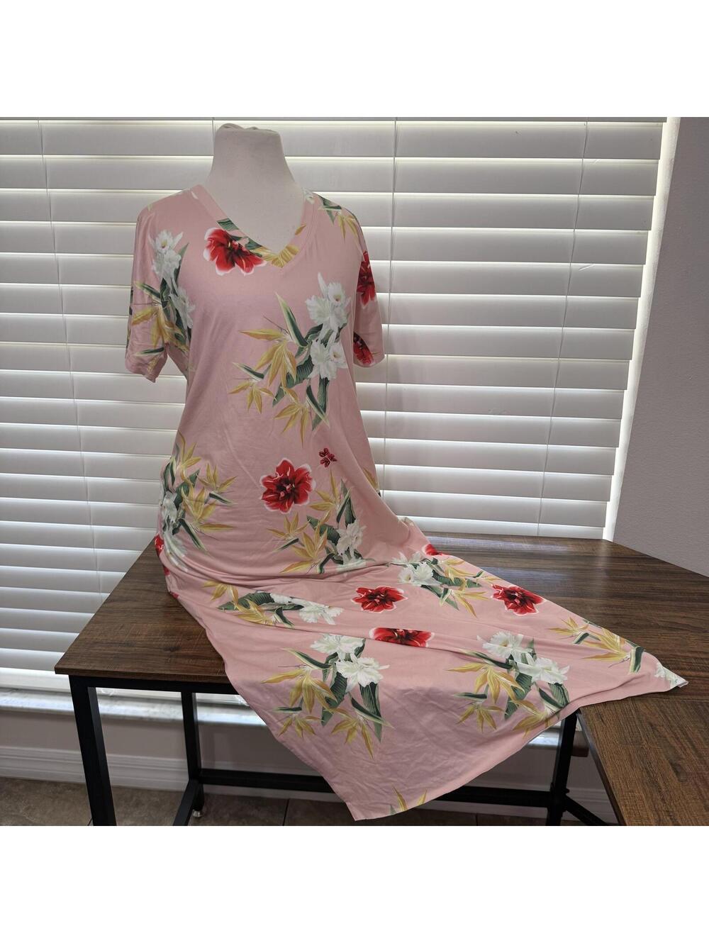 Arolina Pink Floral V-Neck Maxi Dress Size L